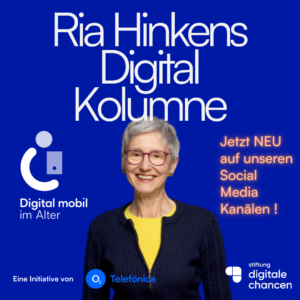 Das Bild zeigt Ria Hinken auf blauem Hintergrund.